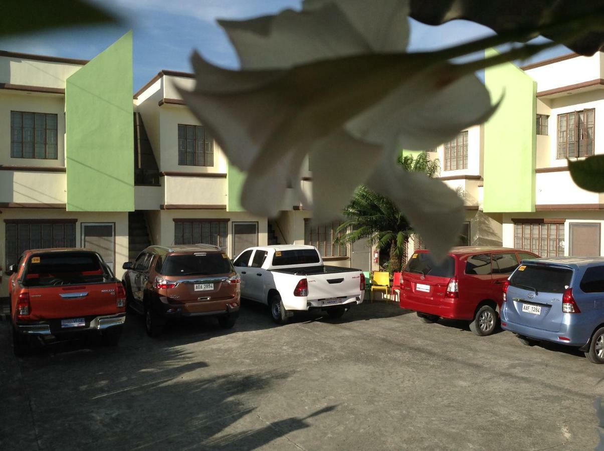 Danel Pensionne House タクロバン エクステリア 写真